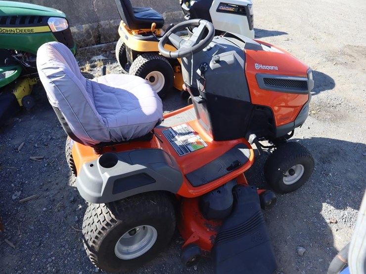 husqvarna-yth25k48-riding-mower-image-9