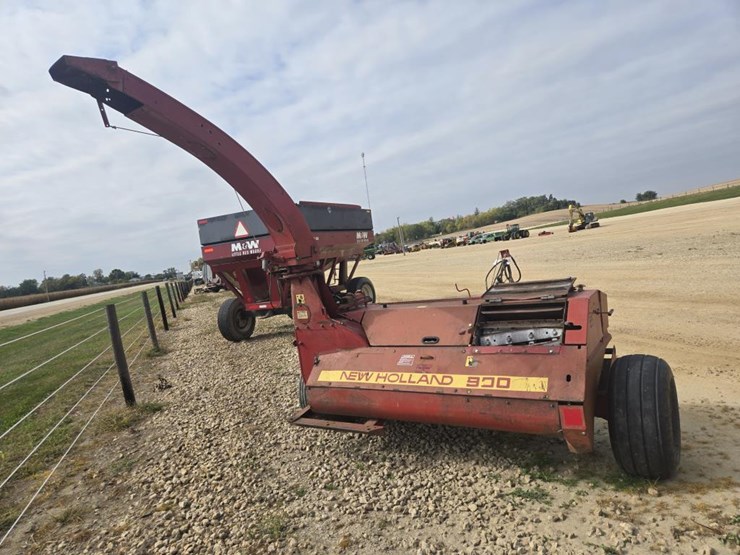 new-holland-900-image-6