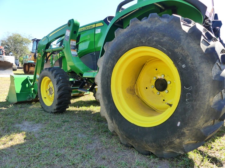 2021-john-deere-3025e-image-5