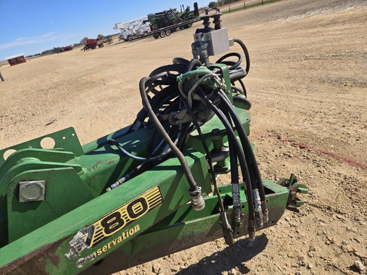 2025-john-deere-1780-image-23