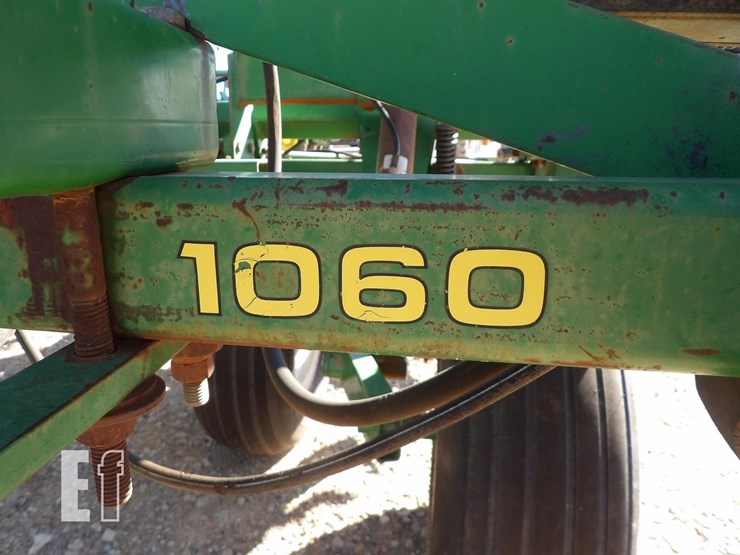 john-deere-1060-image-6
