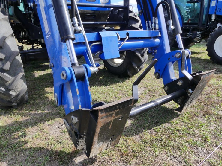 new-holland-workmaster-75-image-11