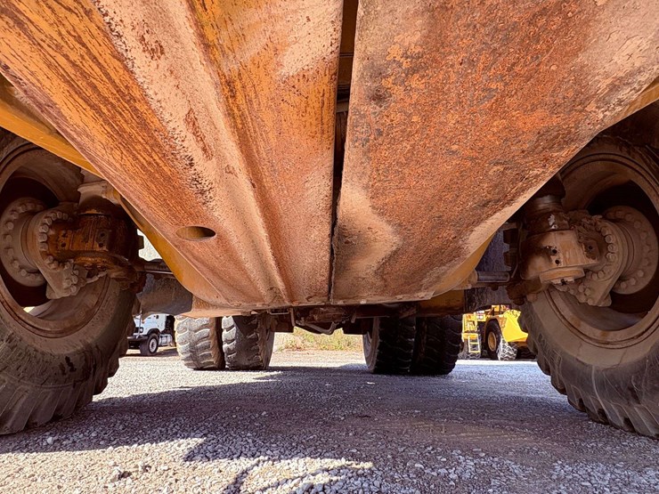 1995-caterpillar-769c-image-15