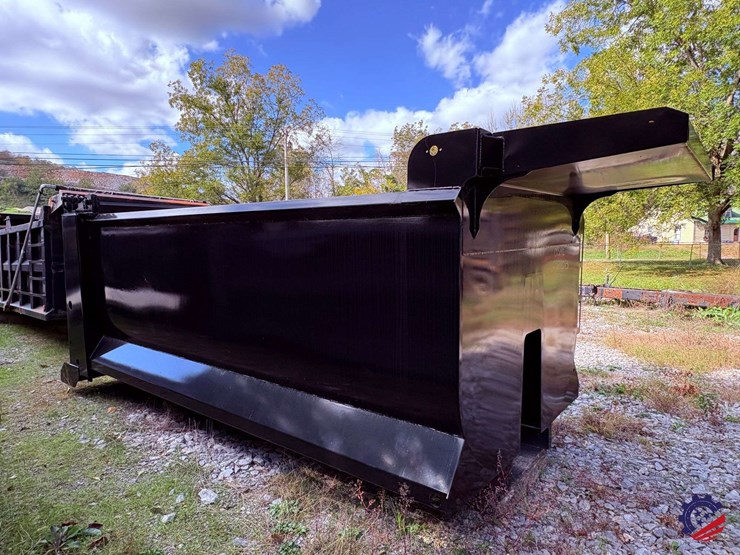 new-16'-ox-body-dump-body-with-high-lift-gate-image-6