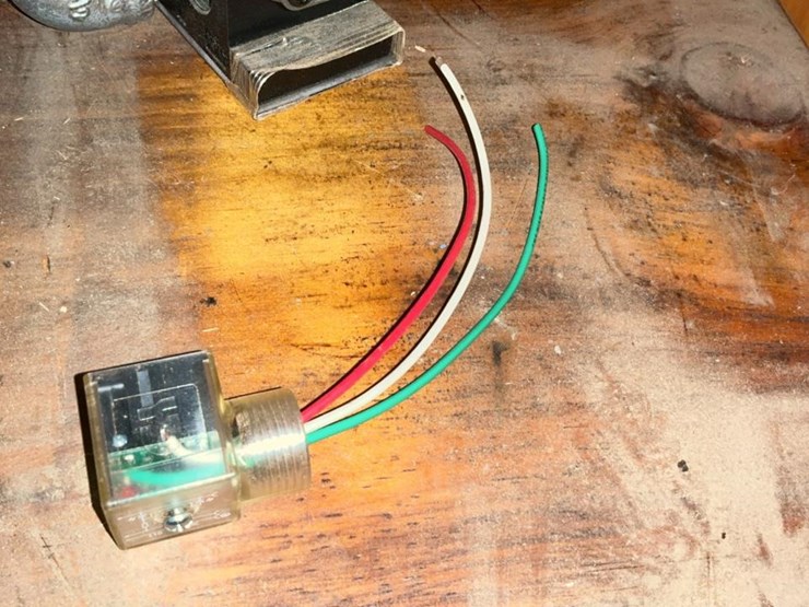 #752-•-bushings,-sprockets-and-miscellaneous-parts-image-25