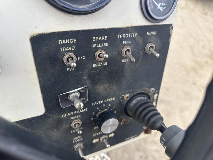 2012-cedarapids-cr452-image-27