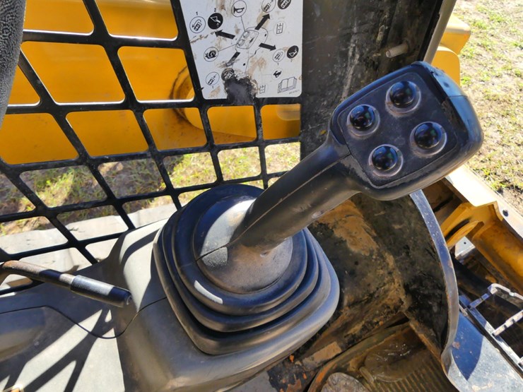 2019-caterpillar-259d-image-15