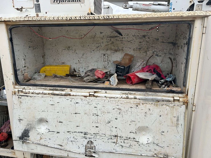 2000-ford-f650-image-29