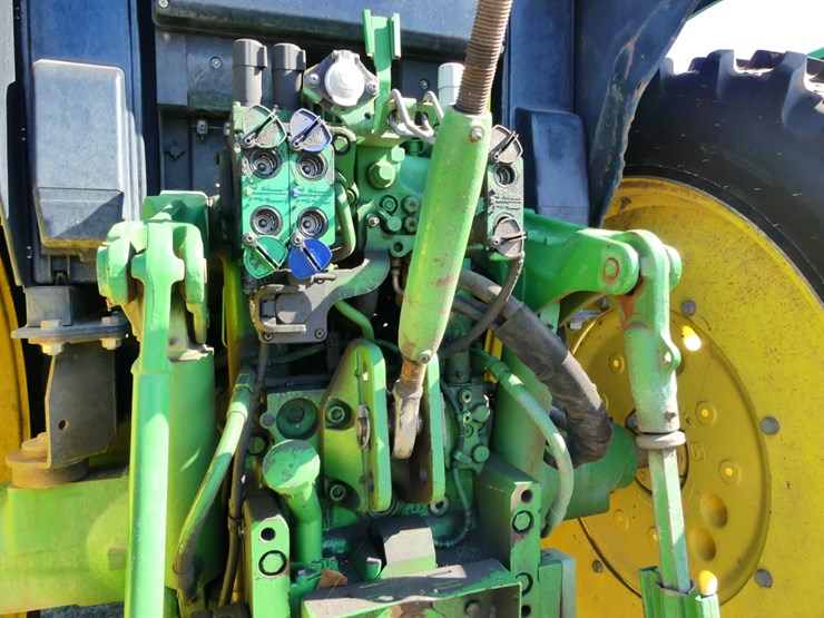 2016-john-deere-6110m-image-6