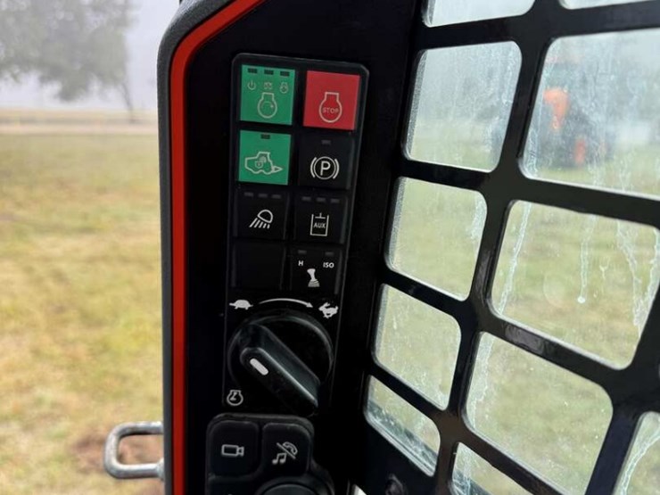 2023-bobcat-t76-image-14