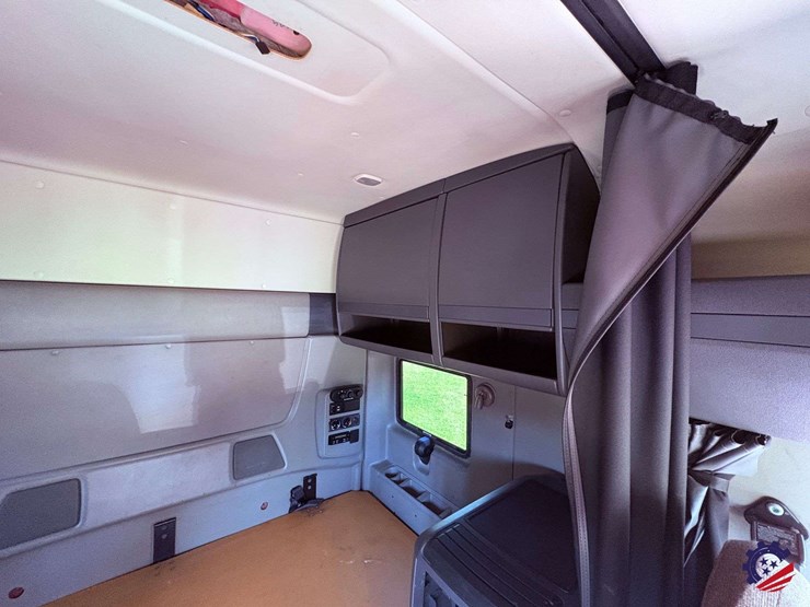 2017-international-prostar-image-91