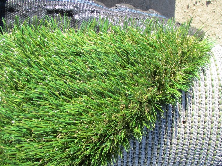 unused-roll-of-artificial-turf-image-4