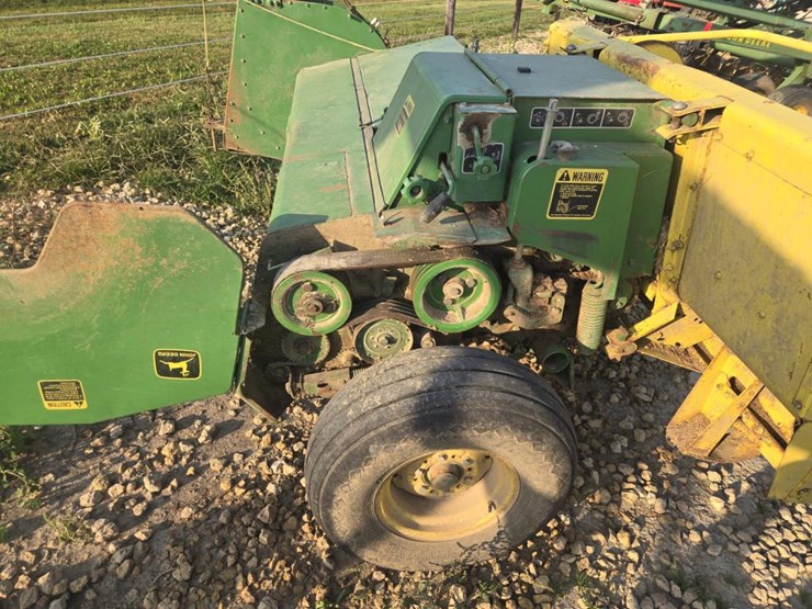 john-deere-3940-image-12
