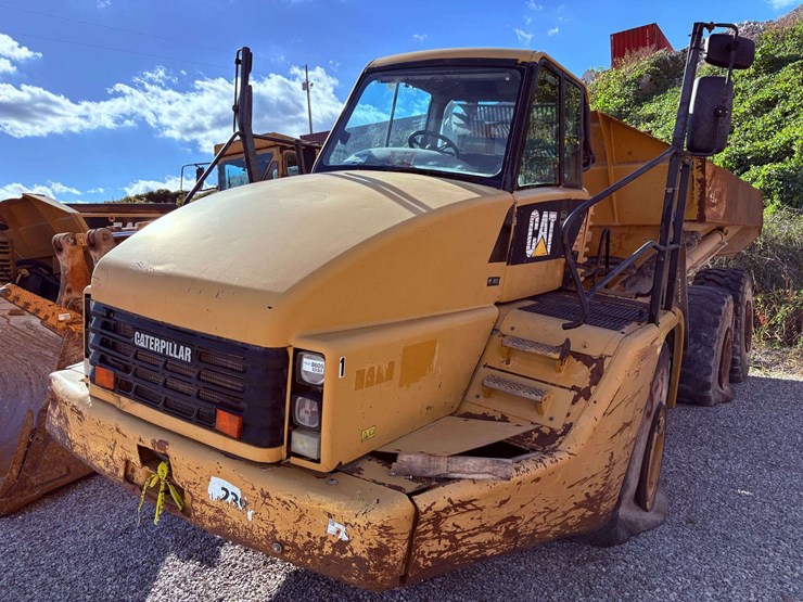 2007-caterpillar-740-image-13