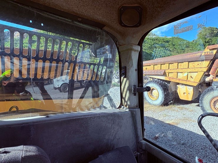 2007-caterpillar-740-image-51