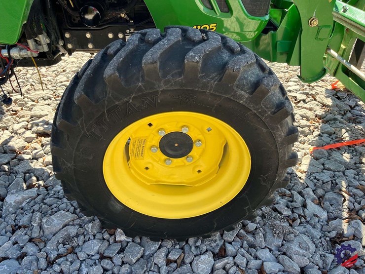 john-deere-4105-image-8