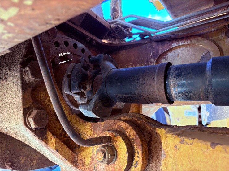 2007-caterpillar-740-image-27