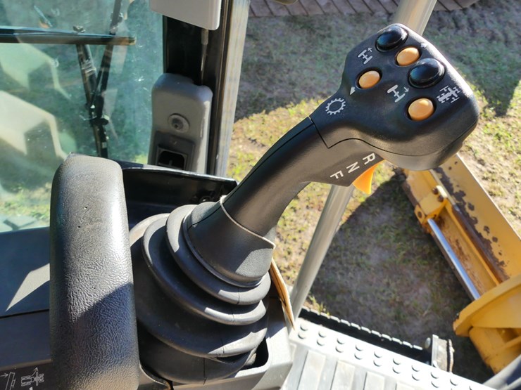 2018-caterpillar-12m3-image-19