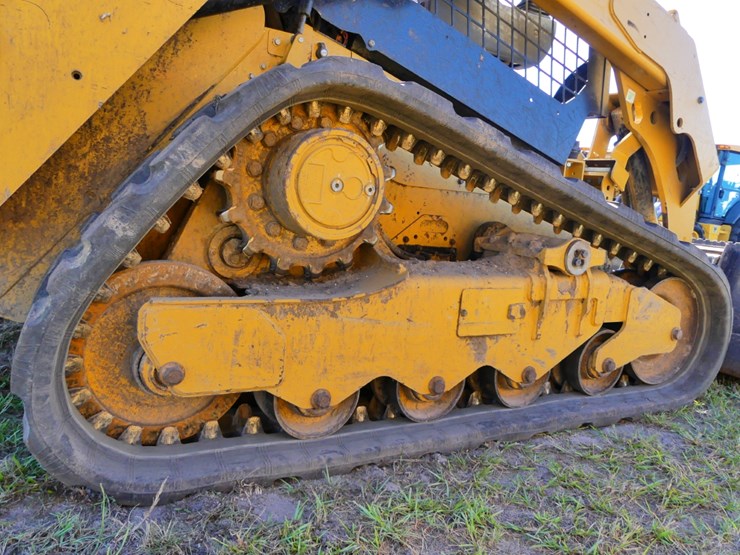 2022-caterpillar-259d3-image-5
