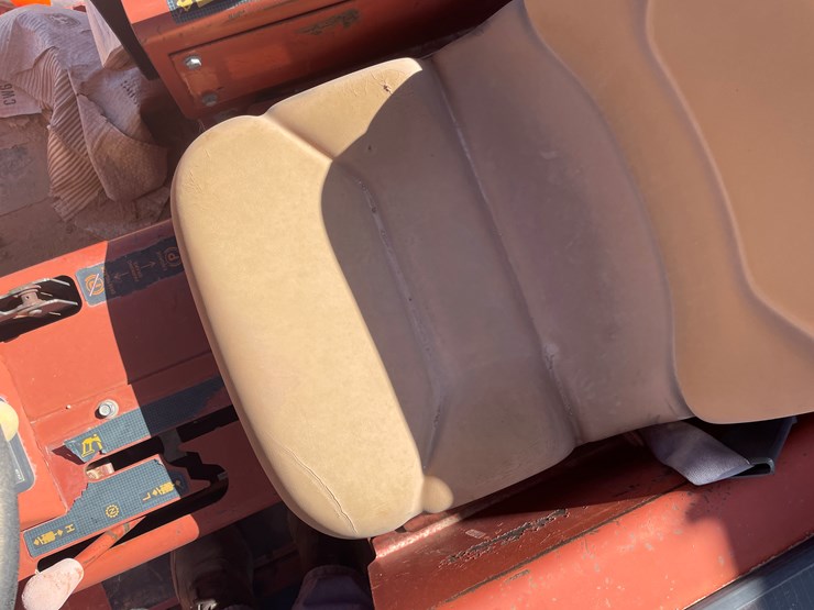 ditch-witch-7610-image-21