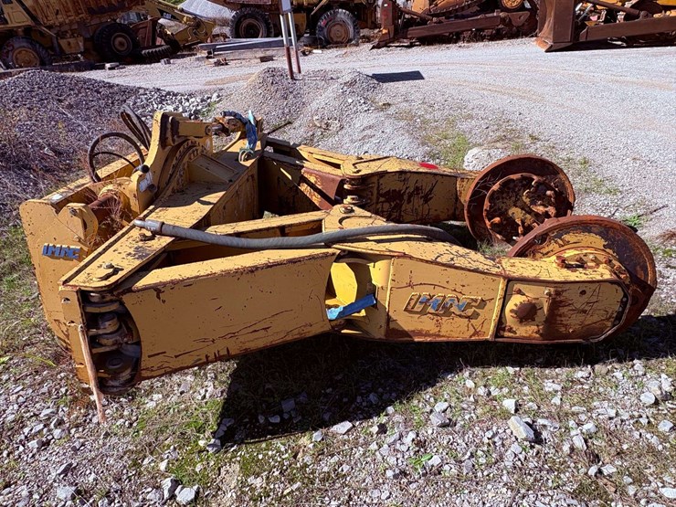 imac-cws-wl120-tire-manipulator-attachment-image-14