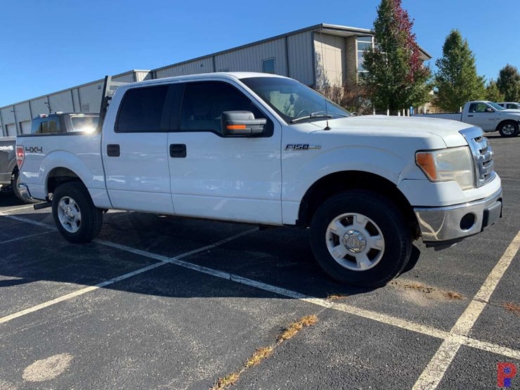 2012-ford-f150-xlt-image-2