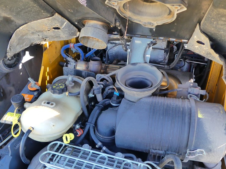 2021-deere-333g-image-9