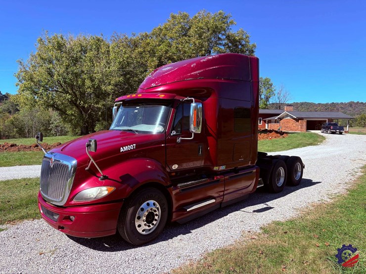 2017-international-prostar-image-1