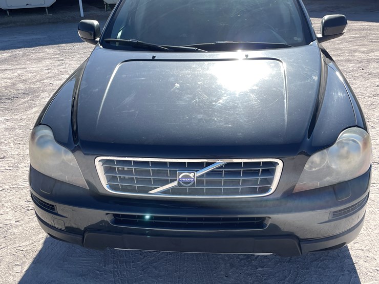 2010-volvo-xc90-image-22