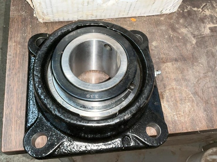 #752-•-bushings,-sprockets-and-miscellaneous-parts-image-40