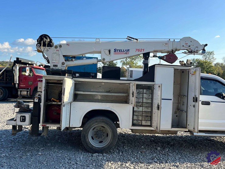 2017-ford-f550-xl-image-48