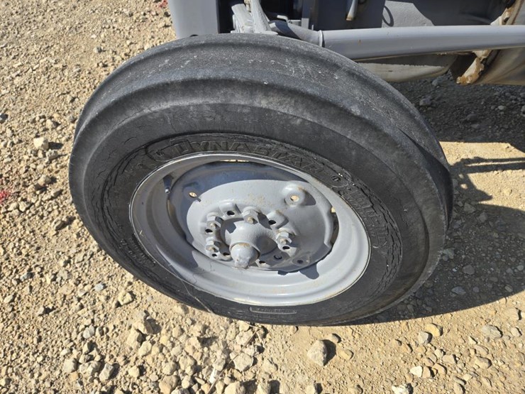 #5849-•-1952-ferguson-30-tractor-image-14