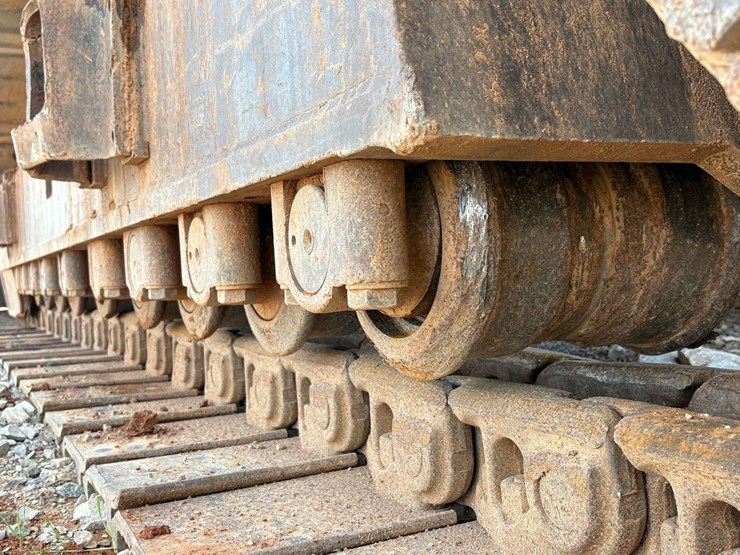 1999-caterpillar-375l-image-23