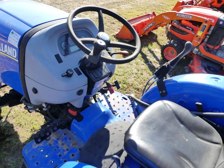 2016-new-holland-workmaster-37-image-13