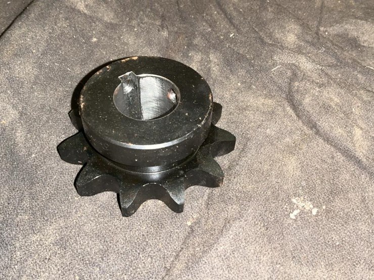 #763-•-bearings,-sprckets,-and-assorted-parts-image-26