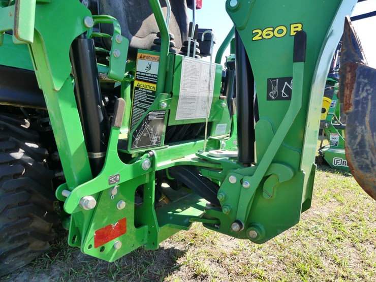 2022-john-deere-1025r-image-8