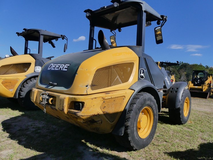 2015-deere-204k-image-4