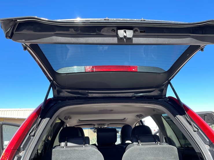 2010-volvo-xc90-image-93