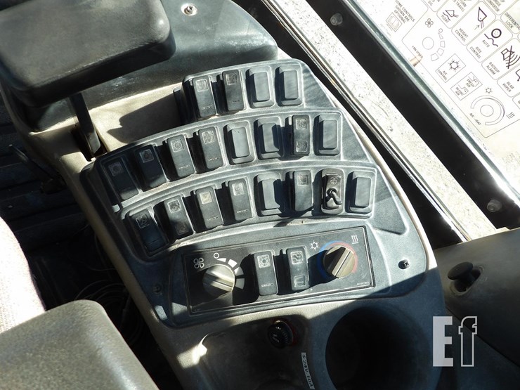 2018-case-921f-image-28