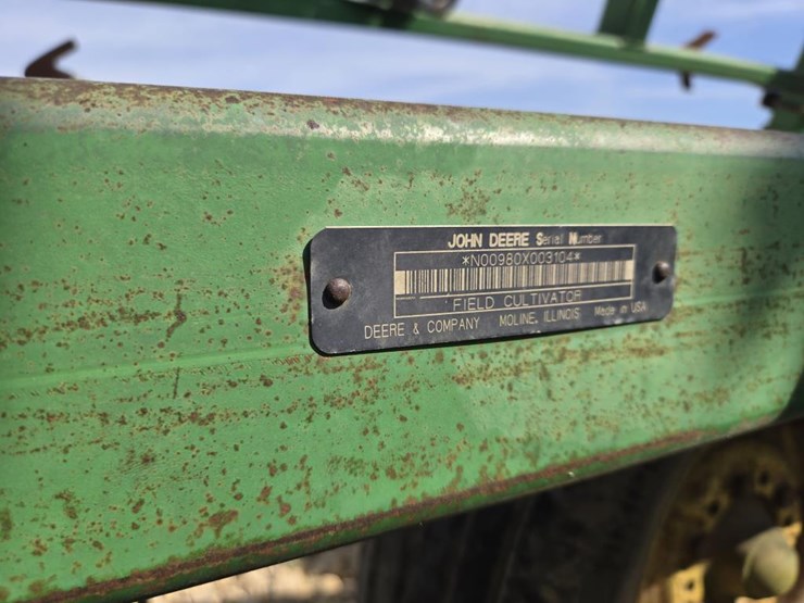33-john-deere-33-image-4