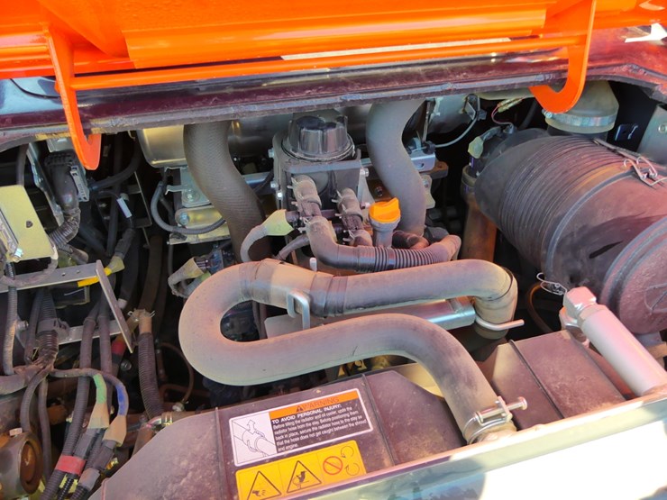 2023-kubota-svl97-2-image-9