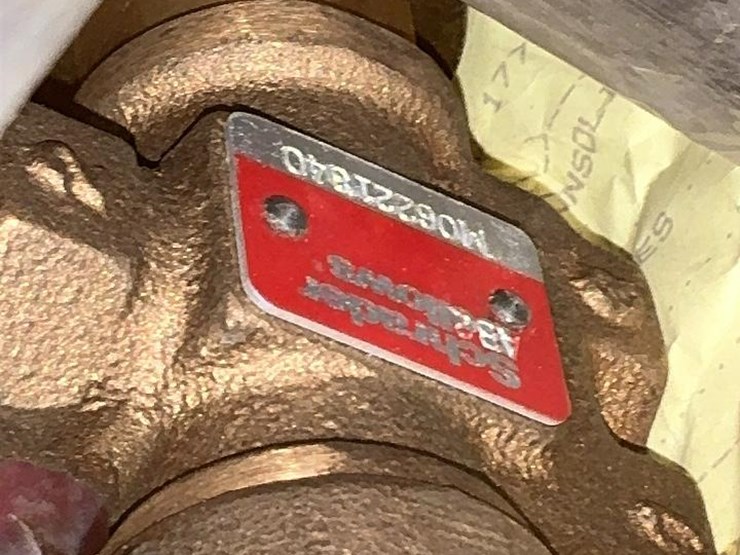 #752-•-bushings,-sprockets-and-miscellaneous-parts-image-12