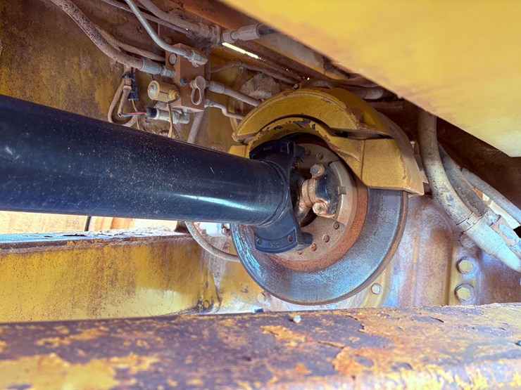 2007-caterpillar-740-image-24