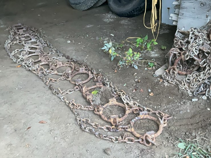 #302-•-skidder-bearclaw-tire-chains-image-1