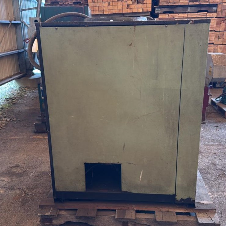 #225 • Sullair Air Dryer