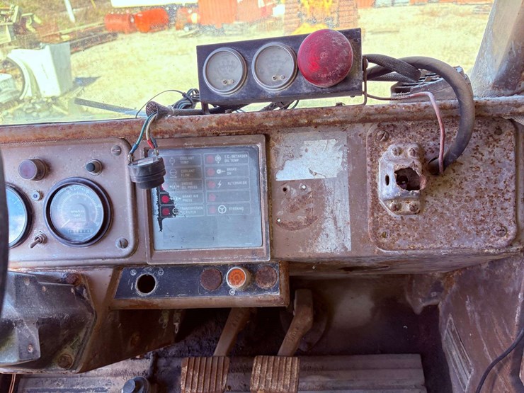 1985-caterpillar-773b-image-16