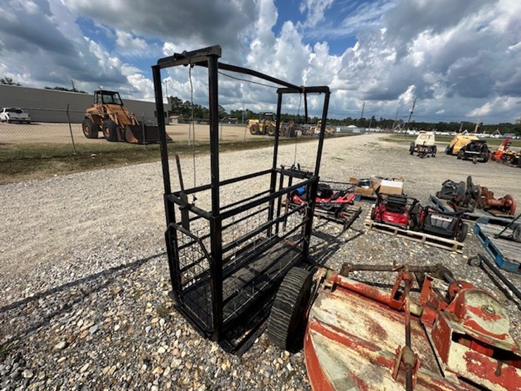 #00943-•-sheep-squeeze-chute-image-4