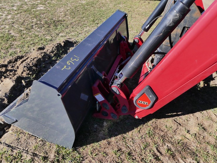 case-ih-magnum-200-image-10