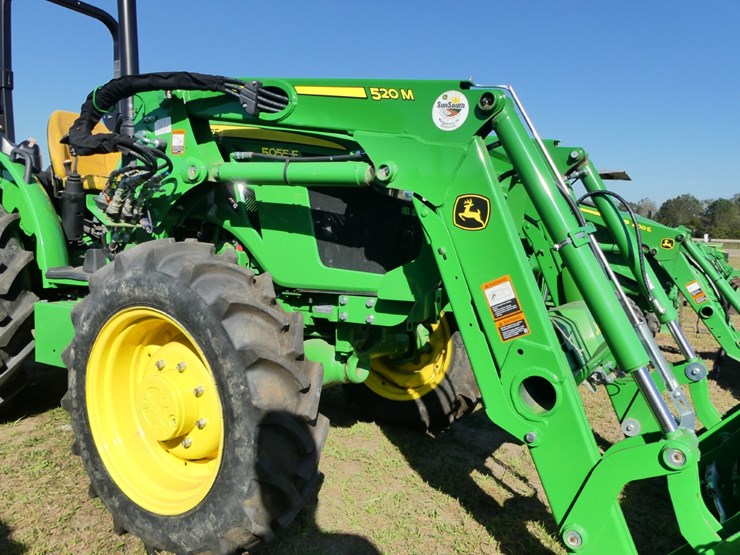 2022-john-deere-5055e-image-9
