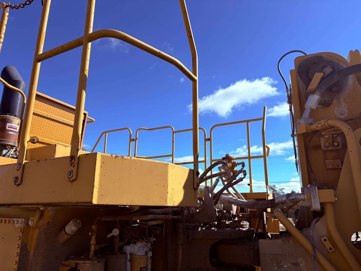 2001-caterpillar-988g-image-35